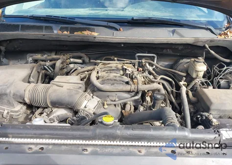 2010 Toyota Sequoia Platinum 5.7L V8 z USA, uszkodzony, nr VIN 5TDYY5G19AS022634